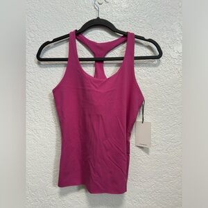 NWT stylerunner top- Size S- color: pink